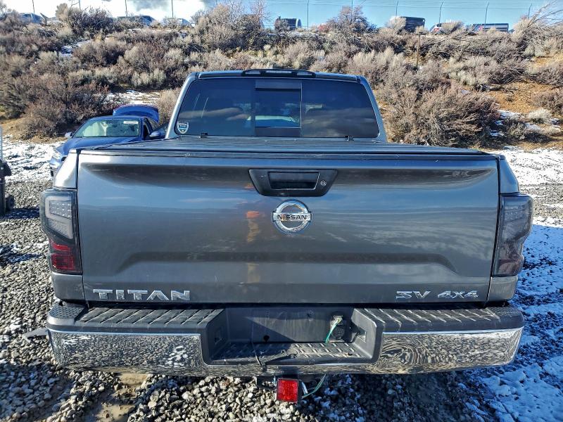 Фото 6 - NISSAN TITAN