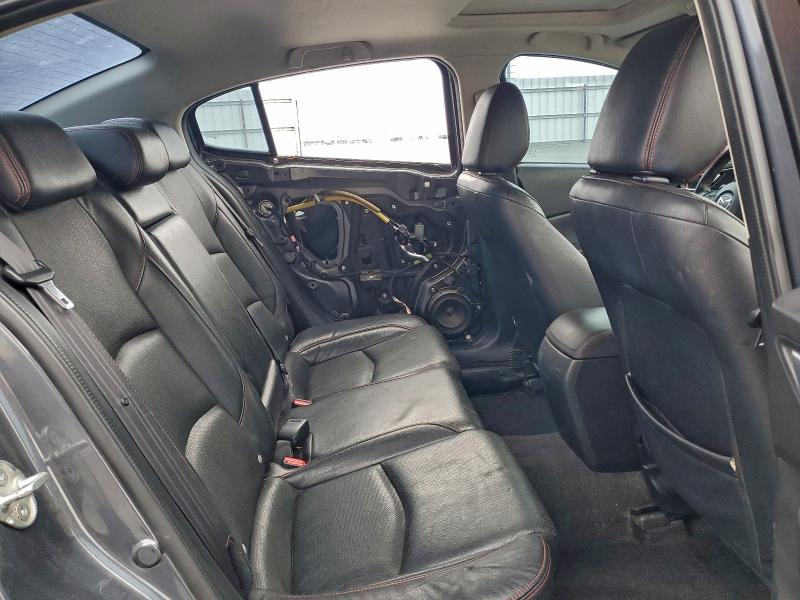 Фото 10 - MAZDA 3