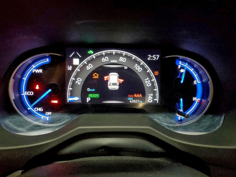 Фото 9 - TOYOTA RAV4