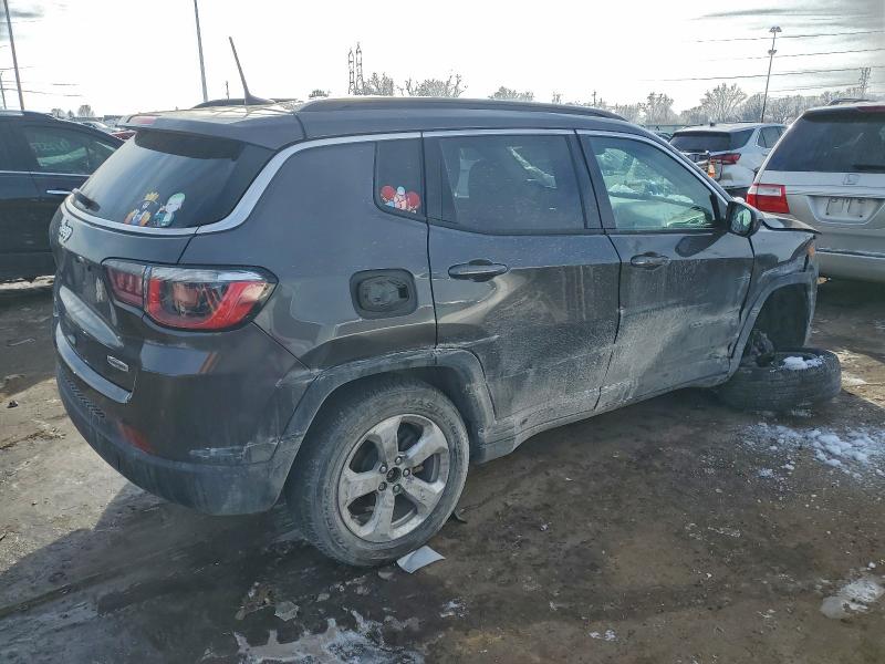 Фото 3 - JEEP COMPASS