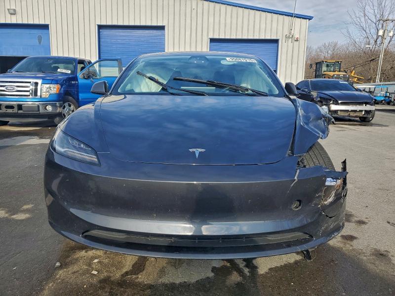 Фото 5 - TESLA MODEL 3