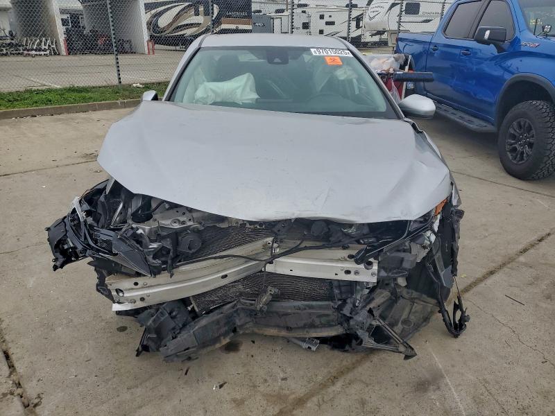 Фото 5 - TOYOTA CAMRY