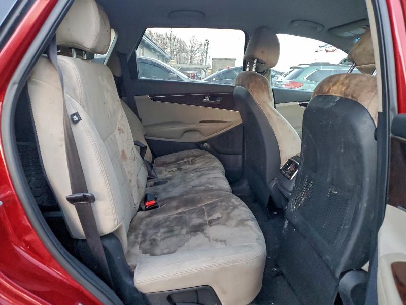 Фото 10 - KIA SORENTO