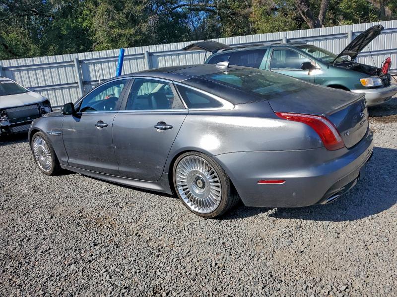 JAGUAR XJ 2016 VIN SAJWA1C74G8V96443