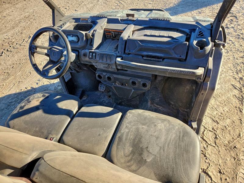 CAN-AM DEFENDER 2017