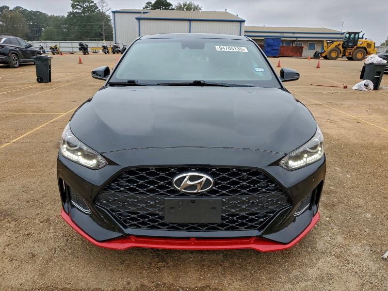 Фото 5 - HYUNDAI VELOSTER