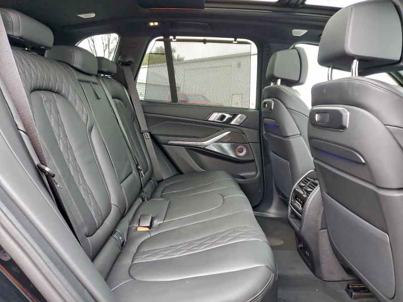 Фото 11 - BMW X5 M60I