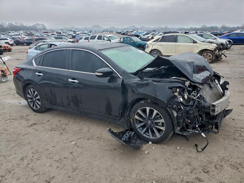 Фото 4 - NISSAN ALTIMA