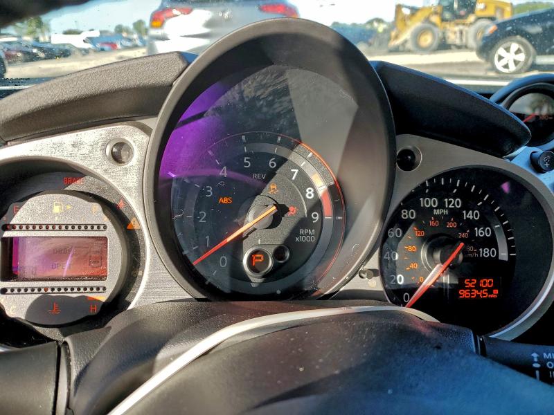 Фото 9 - NISSAN 370Z