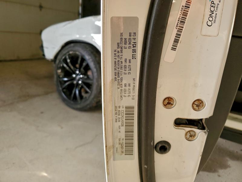 Фото 12 - DODGE CHALLENGER