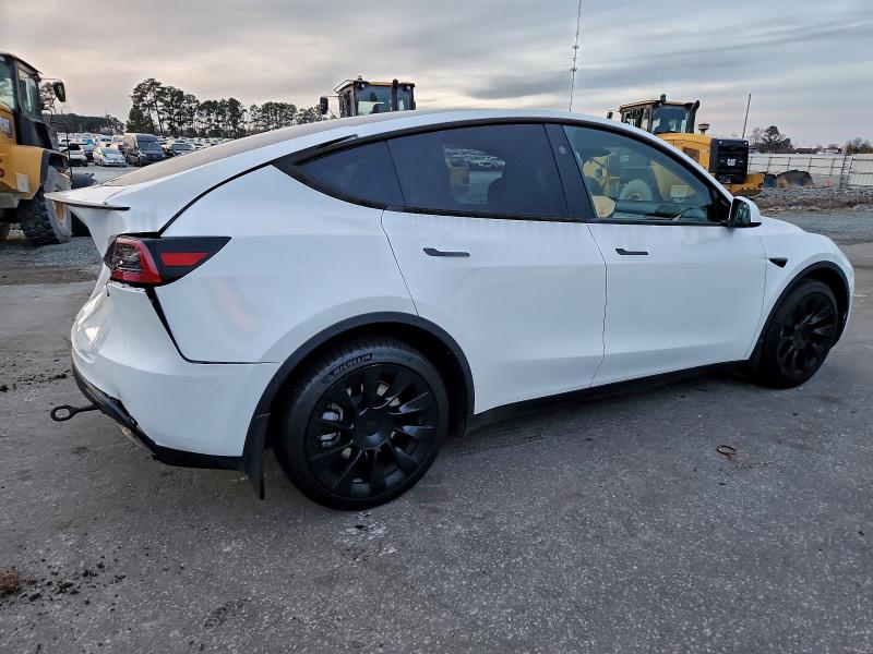 Фото 3 - TESLA MODEL Y
