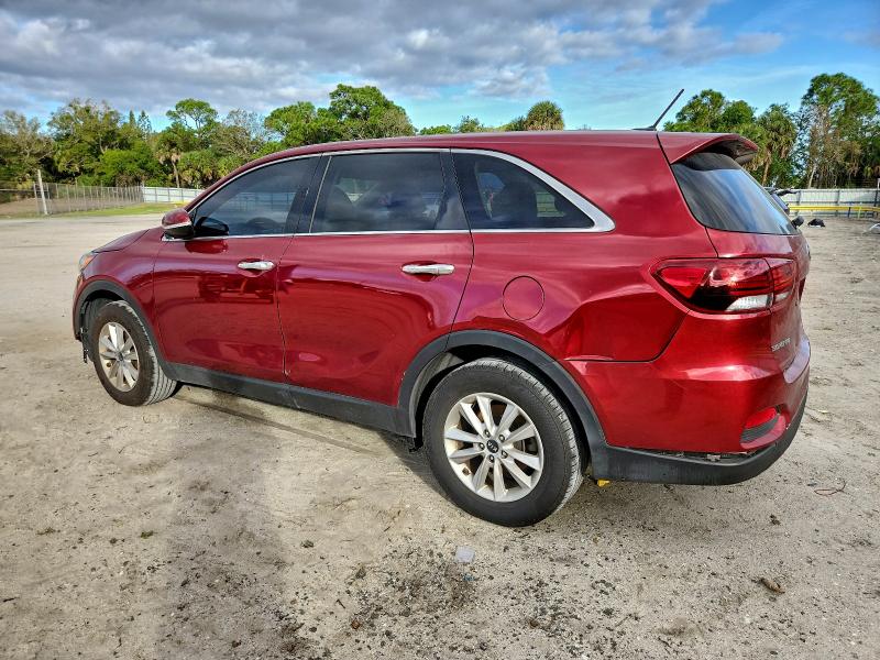 Фото 2 - KIA SORENTO