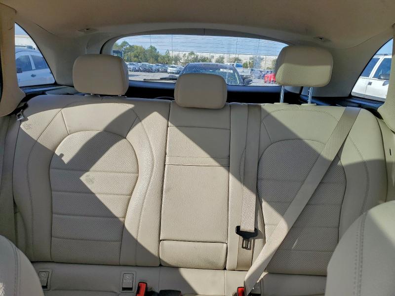 Фото 10 - MERCEDES-BENZ GLC-CLASS