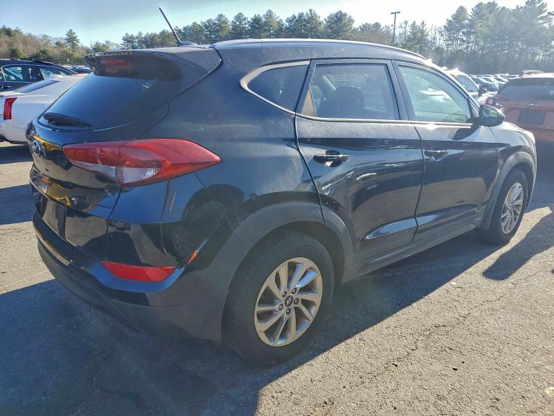 Фото 3 - HYUNDAI TUCSON
