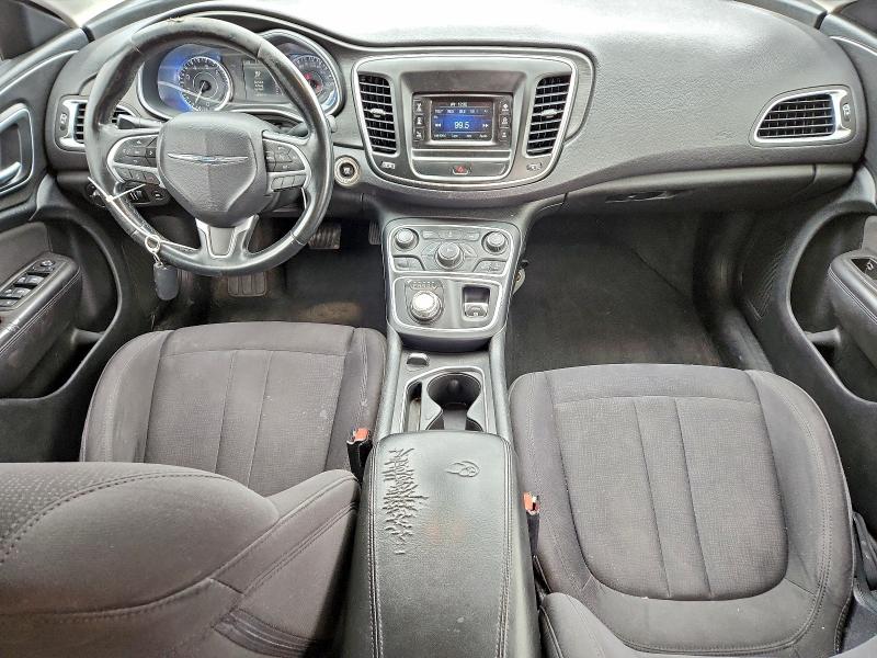 Фото 8 - CHRYSLER 200