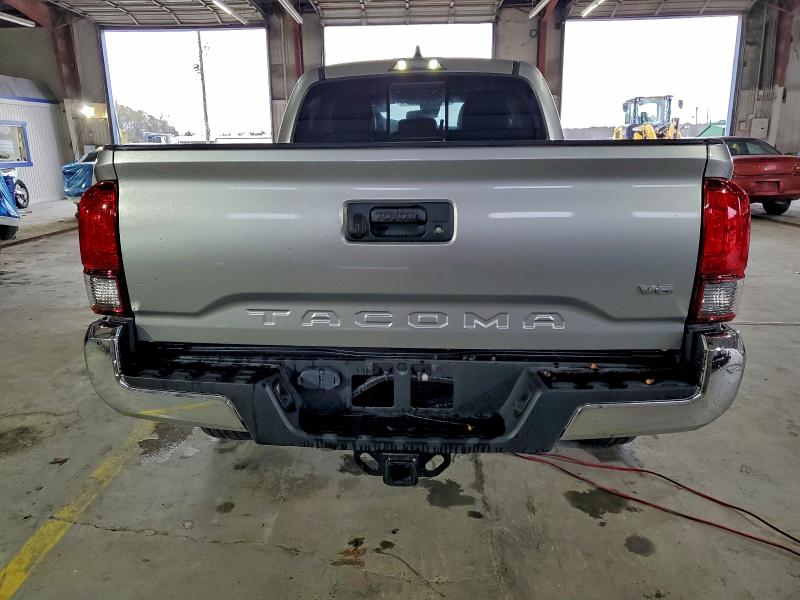 Фото 6 - TOYOTA TACOMA