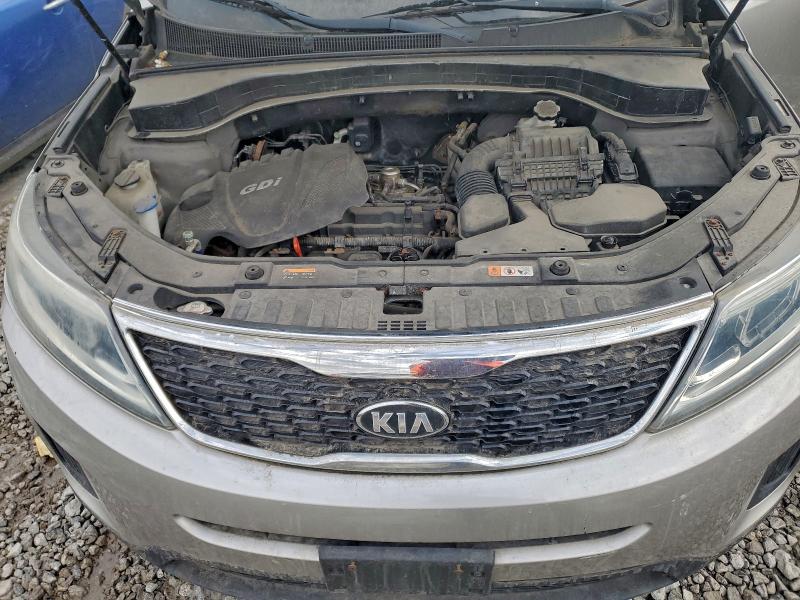Фото 12 - KIA SORENTO