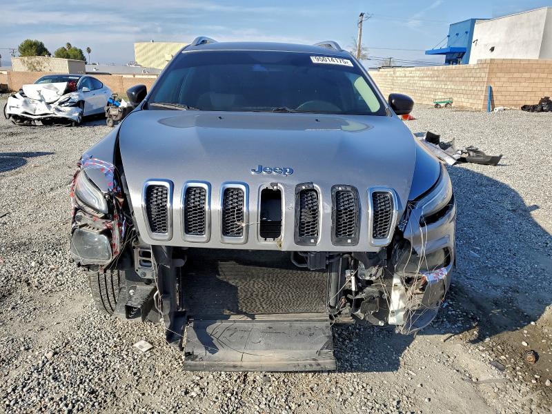 Фото 5 - JEEP GRAND CHER