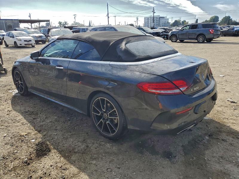 Фото 2 - MERCEDES-BENZ C-CLASS