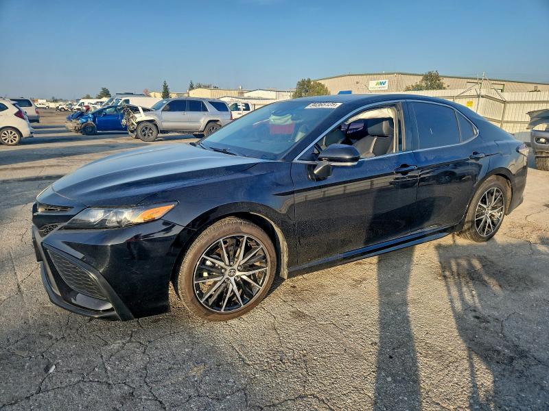 Фото 1 - TOYOTA CAMRY