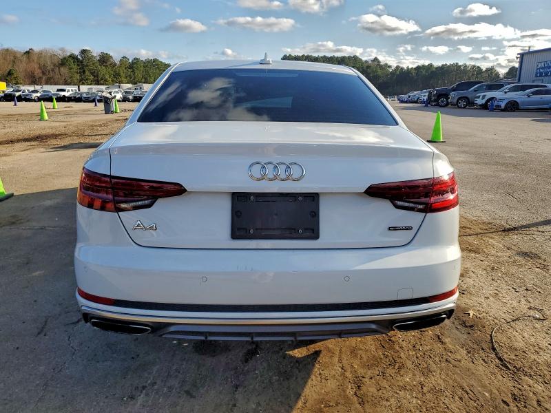 Фото 6 - AUDI A4