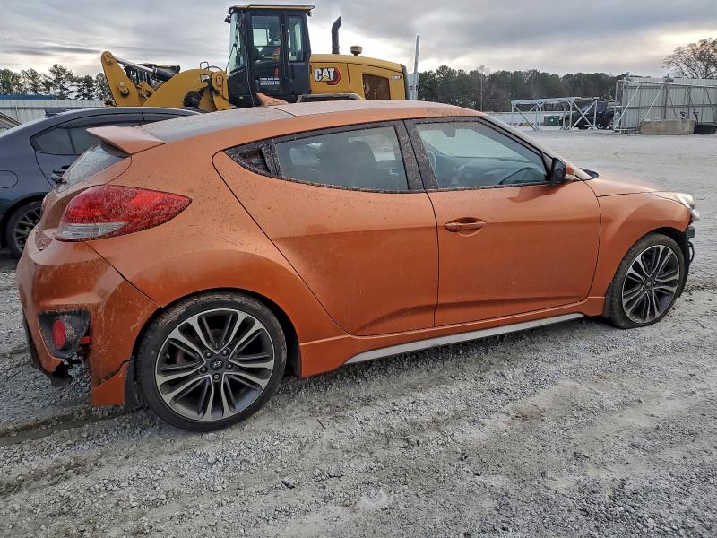 Фото 3 - HYUNDAI VELOSTER