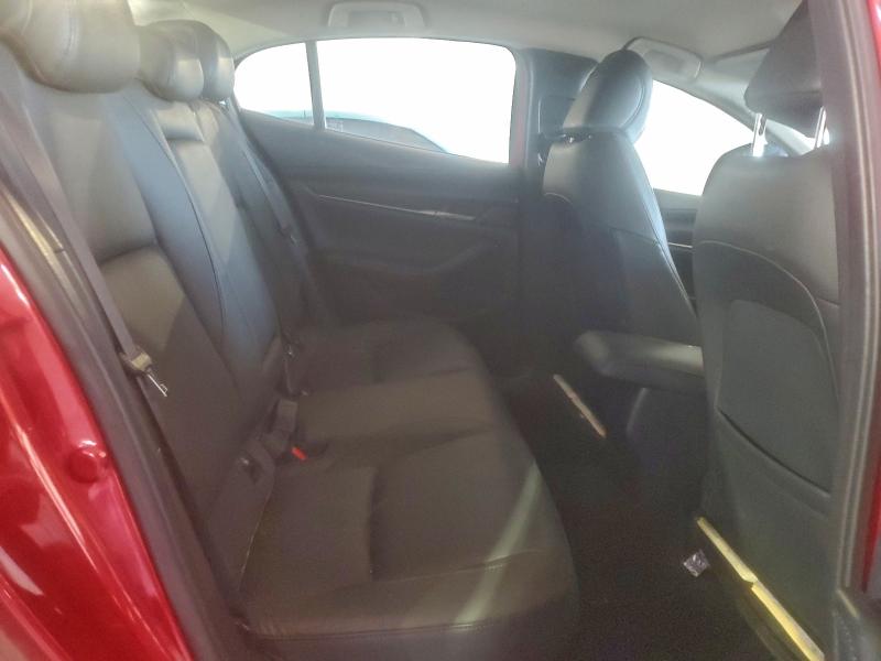 Фото 10 - MAZDA 3