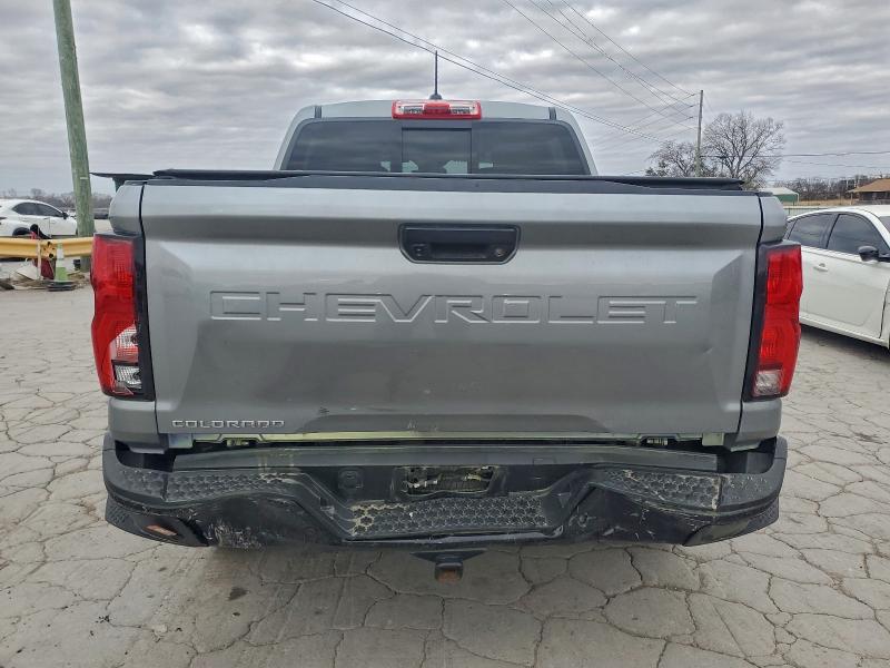 Фото 6 - CHEVROLET COLORADO