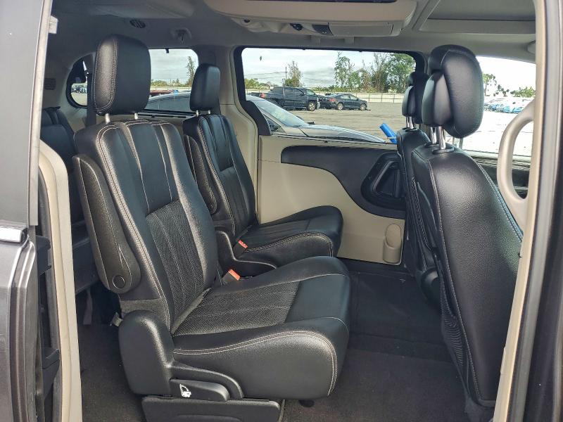 CHRYSLER MINIVAN 2016 VIN 2C4RC1CG0GR215519