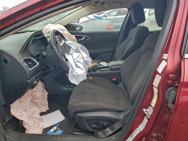 Фото 7 - CHRYSLER 200