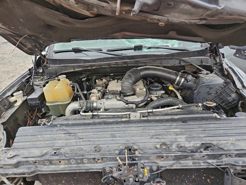 Фото 11 - NISSAN TITAN