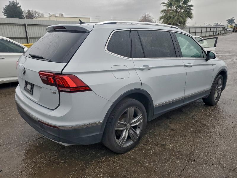 Фото 3 - VOLKSWAGEN TIGUAN