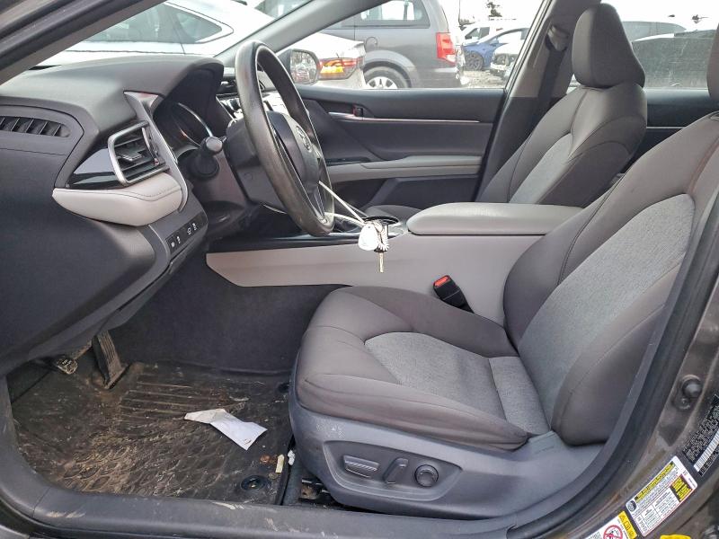 Фото 7 - TOYOTA CAMRY