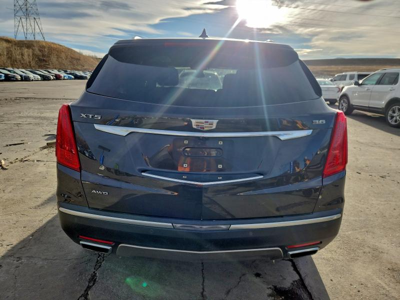 Фото 6 - CADILLAC XT5