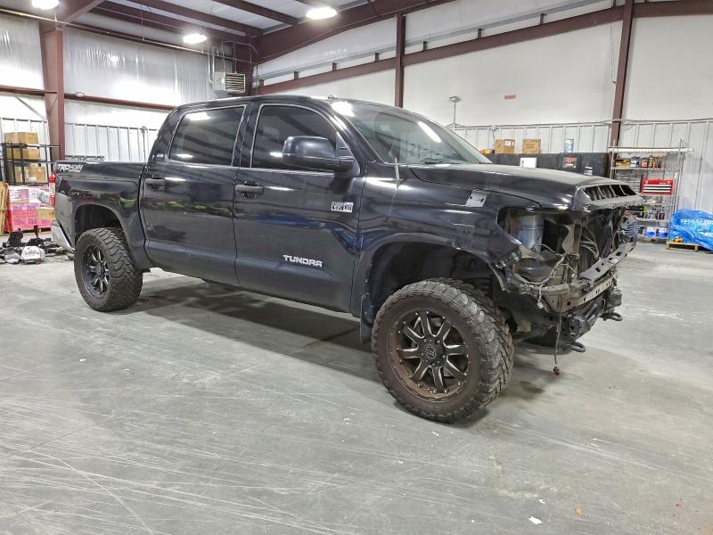 Фото 4 - TOYOTA TUNDRA