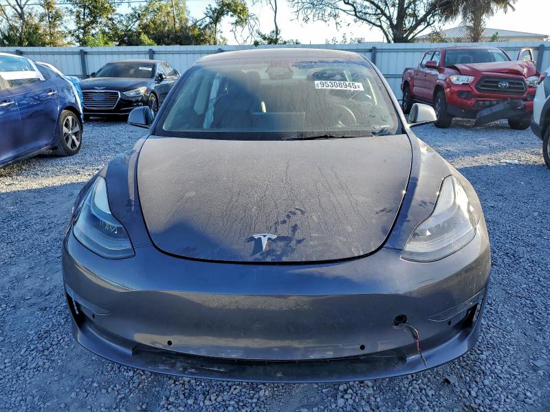 Фото 5 - TESLA MODEL 3