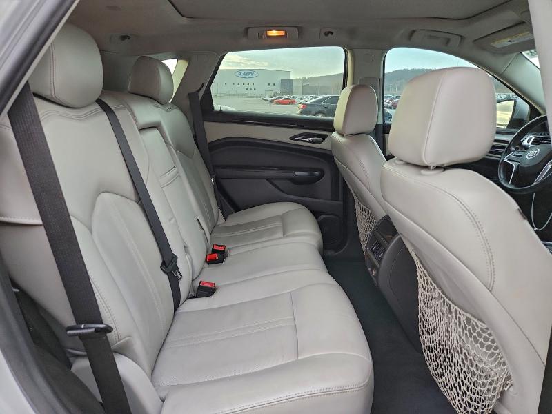 Фото 11 - CADILLAC SRX