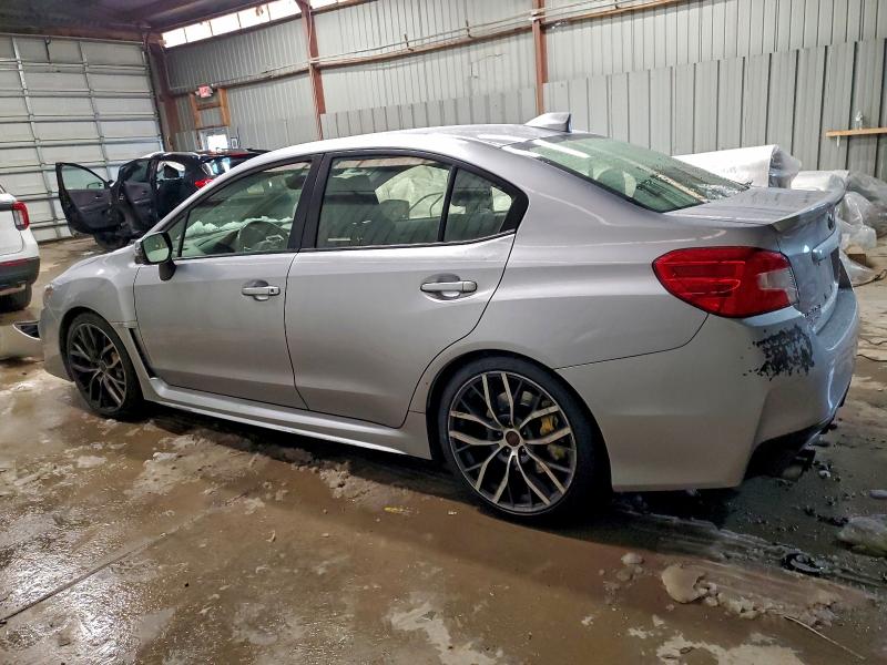 Фото 2 - SUBARU WRX