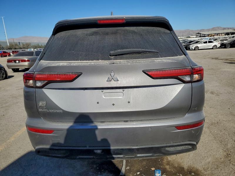 Фото 6 - MITSUBISHI OUTLANDER