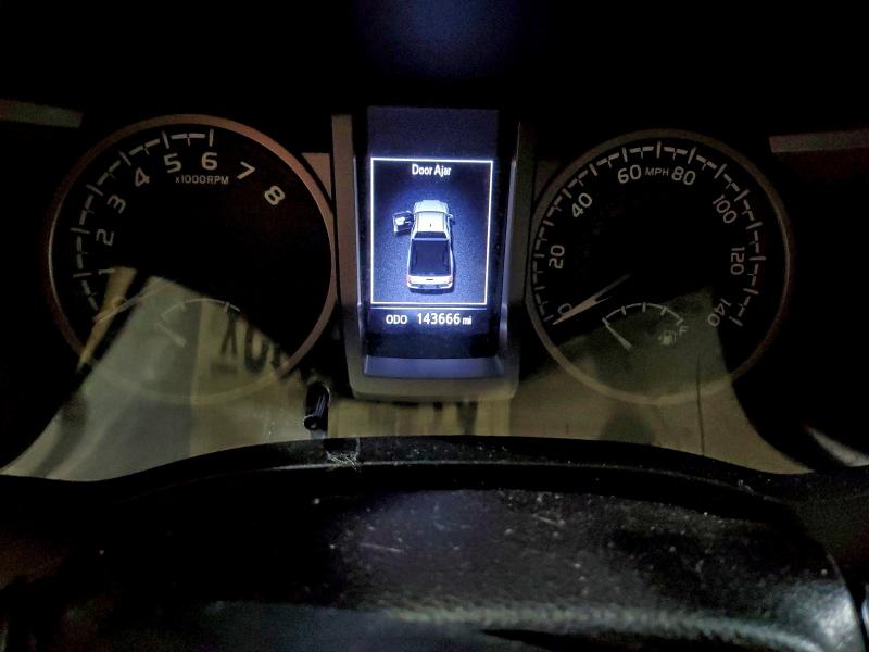 Фото 9 - TOYOTA TACOMA