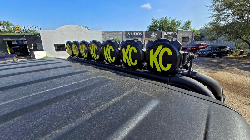 Фото 11 - JEEP GLADIATOR