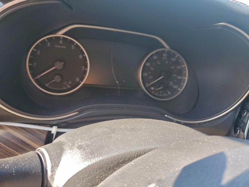 Фото 9 - NISSAN MAXIMA