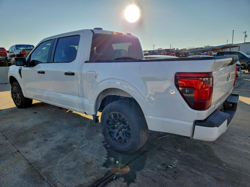 Фото 2 - FORD F150 STX