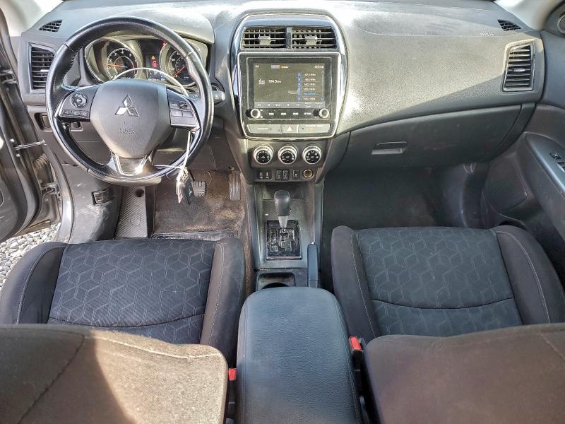 Фото 8 - MITSUBISHI OUTLANDER