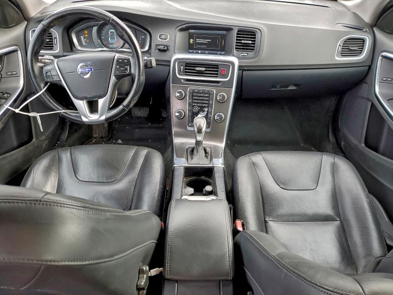 Фото 8 - VOLVO S60