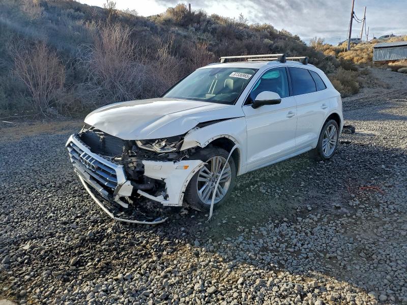Фото 1 - AUDI Q5
