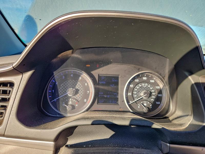 Фото 9 - HYUNDAI ELANTRA