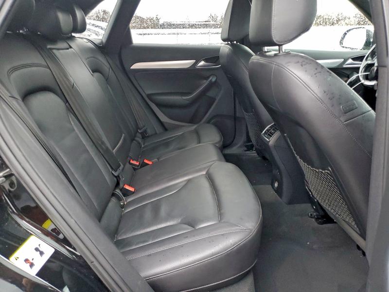 Фото 11 - AUDI Q3