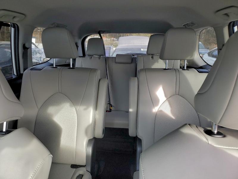 TOYOTA GRAND HIGH 2025 VIN 5TDAAAA5XSS022931