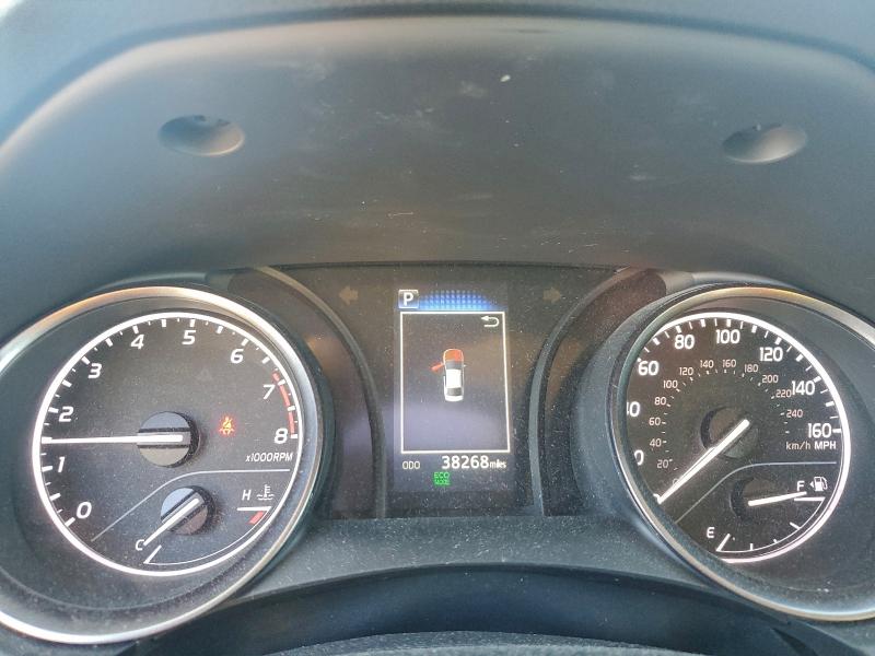 Фото 9 - TOYOTA CAMRY